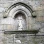 Statuette sur la tour de la porte Saint-Jean.